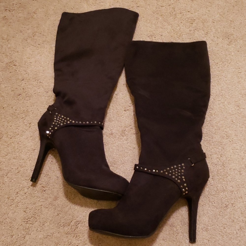 "Khloe" Boot by Madeline Girl, Black